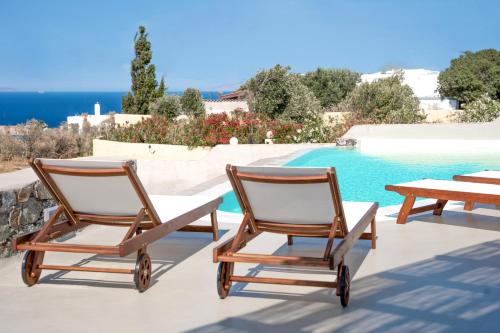 DIPOLIS luxury apartments Syros