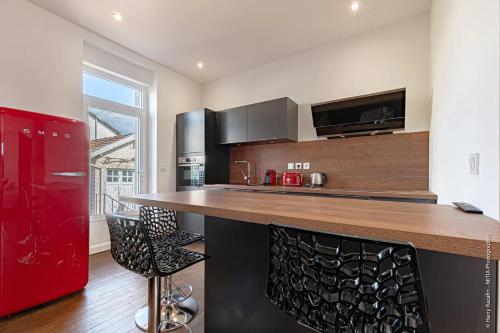 Kitchen, Les Suites Locarno, Parking-Proche gare in Limoges