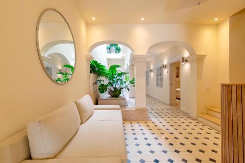 B Haus Hotel Boutique - image 4