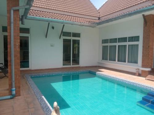 The Bachelor Pool Villa
