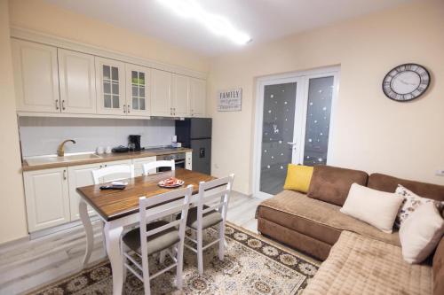 Korca Luxury Apartments & Rooms