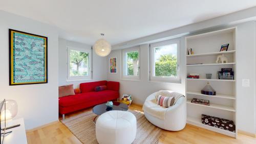 Spacious studio in a quiet area of Sierre in Sierre, Schweiz