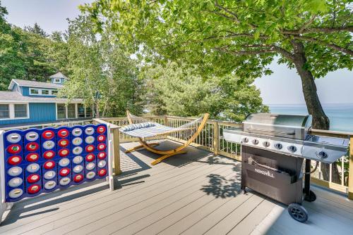 Private Beachfront Lake Michigan Rental with Kayaks