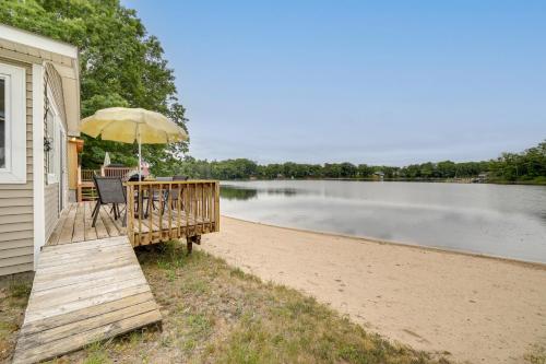 Lake Vacation Rental with Deck and Gas Grill!