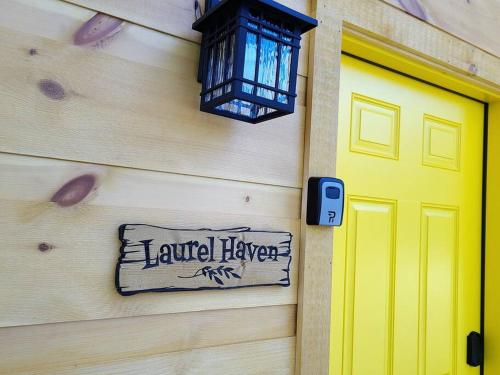 Laurel Haven a Modern Cabin Retreat near Gatlinburg