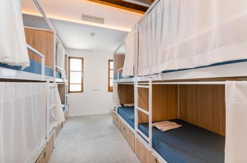 Urban Hostel Palma - Albergue Juvenil - Youth Hostel - image 10