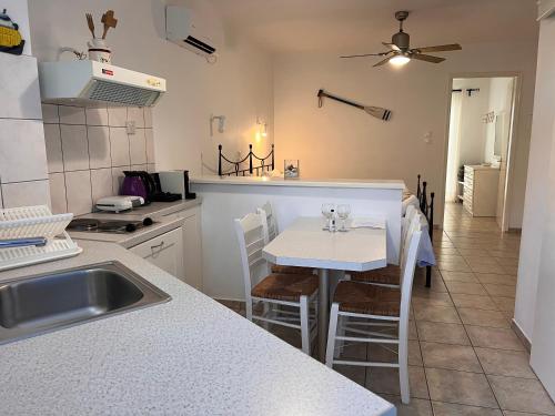 Danaides Studios, Batsi (fotografie 7)