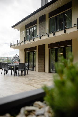 Superior Chalet
