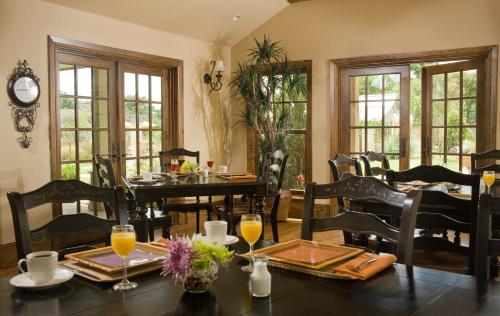 Inn on Lake Granbury in Granbury, USA