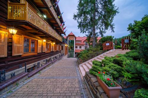 Hotel Modrzewiowka in Lanckorona