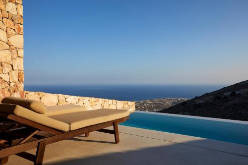 Létesítmények, Santorini Sky, The Retreat in Moni Profitou Iliou