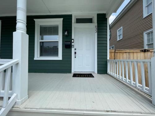 Cozy Portsmouth Retreat 2BR 1BA in Portsmouth, USA