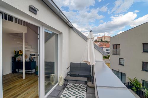 parveke/terassi, Vineyard Terrace Apartment in Mikulov