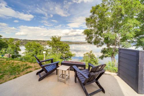 Lakefront Brewster Home with Yard Games and Hot Tub! - Brewster