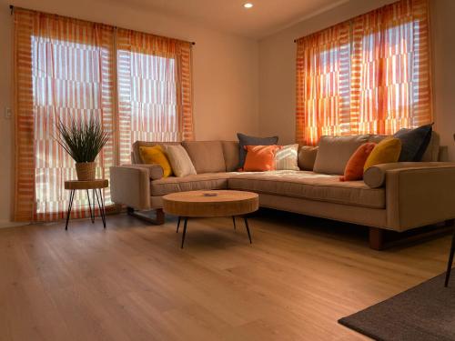 2nd Floor, 2 Bedroom Condo, Sleeps 6 in Lake City (MN)