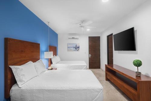 Anah Suites pasos de la playa y 5ta avenida