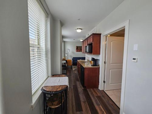Gorgeous and Spacious Studio at the Historic Inman - 200 - image 8