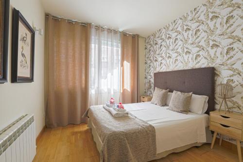 2 bedrooms, 4 beds