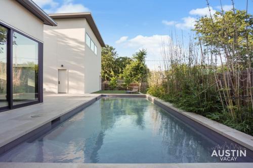 Walk to Soco Lounge Poolside at Modern Cool Spot in Austin, USA