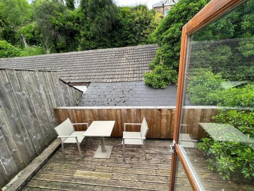 발코니/테라스, The George Centre in 매트로크