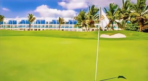 Cana Rock Condos Rock & Roll Theme & Golf Course View - infinity Pool