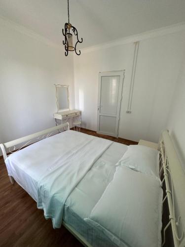1 double bed