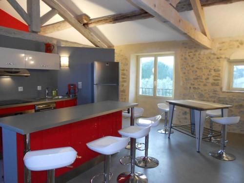 Gîte haut de gamme dans un mas provençal (Gite haut de gamme dans un mas provencal) in Allegre-les-Fumades
