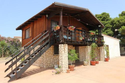  Villa Chalet al mare, Pension in Montallegro