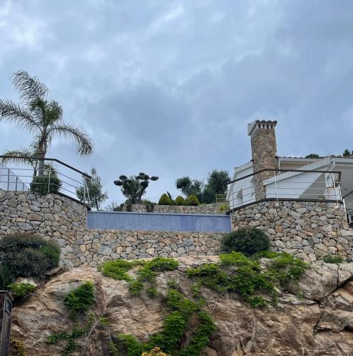 Casa vistas al mar con piscina y barbacoa