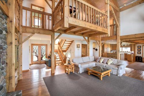 Gorgeous Charlevoix Home on Lake Michigan! - image 11