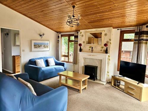 Rustic Fawn Lodge - Devon Holiday