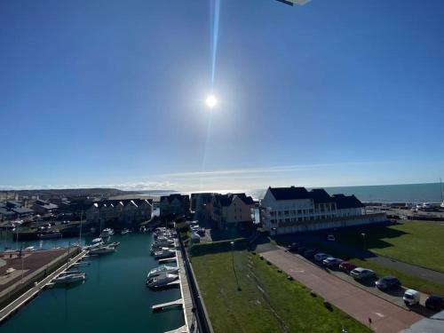 Deauville, Superbe F4 - Marina - double expo vue mer rare ! - Location saisonnière - Deauville