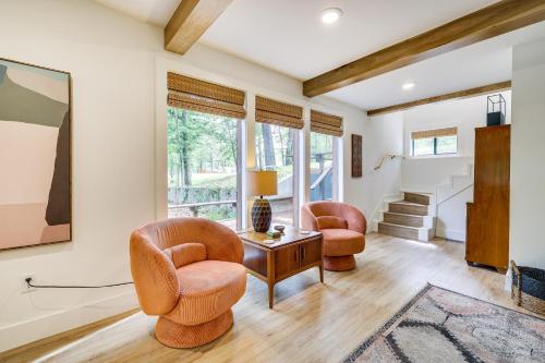 Pet-Friendly Garfield Cabin on Beaver Lake! in Garfield, USA