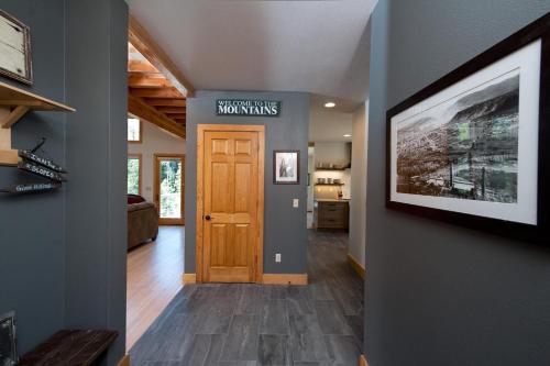1601 Lake Purgatory Drive - image 11
