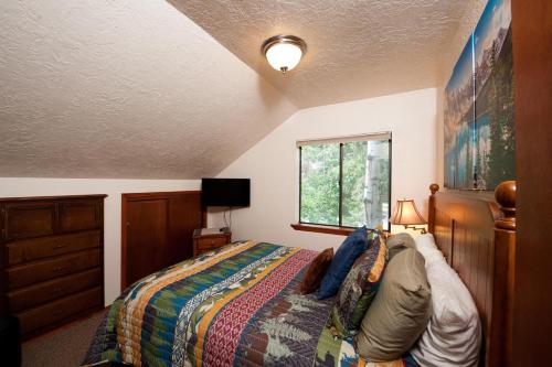 East Rim - Unit A24 - image 7