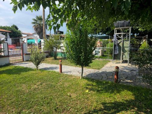 Spyros comfy and cool place