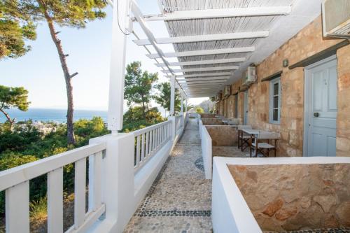 Karpathios Studios Pefkos 4