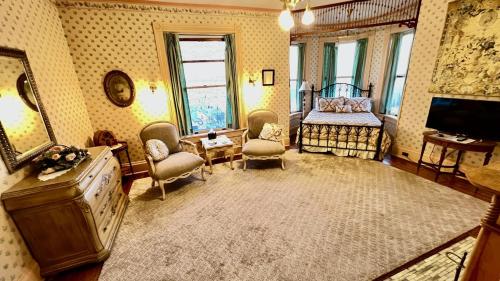 The Hancock House Bed & Breakfast Inn Room Type - Queen Room