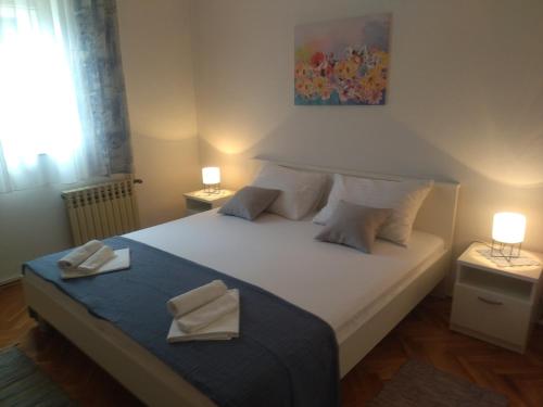 Two-Bedroom Apartment with Terrace room in Apartments with parking space Pag - 16016
