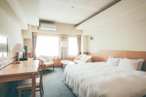 Double Room - Non-Smoking