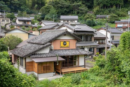 古民家一棟貸し宿　山のめぐみ舎