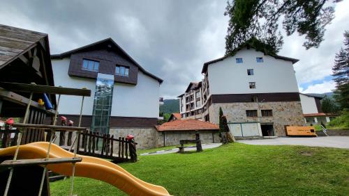 Pinewood ANG Apartment, Semiramida Borovets Hills