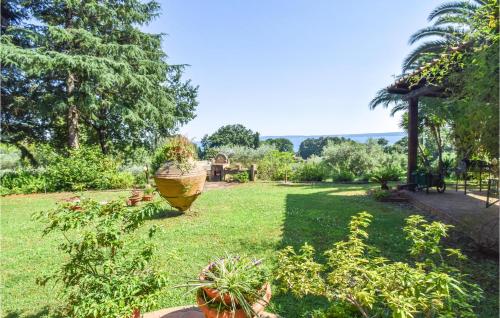  Stunning Apartment In Bracciano With Wifi in Bracciano