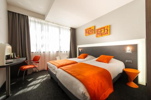 Hotel Athena
