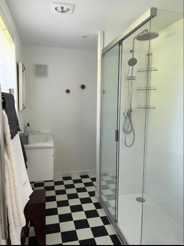 Bad, Alloa Petite in Featherston