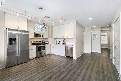 Spacious 4BR Condo Near French Quarter - 주방
