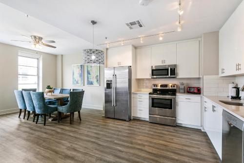 Spacious 4BR Condo Near French Quarter - 편의 시설/서비스