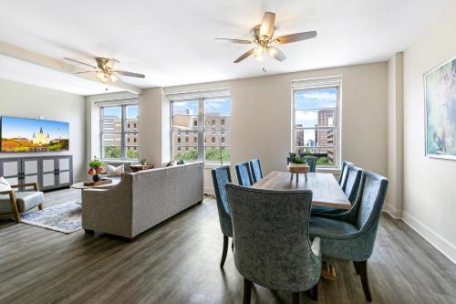 Spacious 4BR Condo Near French Quarter - 편의 시설/서비스