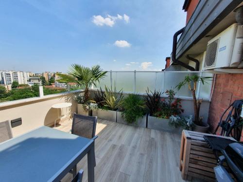 Penthouse F8 - Panoramic terrace, view Two Towers, Boloňa (fotografie 7)