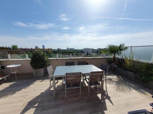 Penthouse F8 - Panoramic terrace, view Two Towers, Boloňa (fotografie 4)